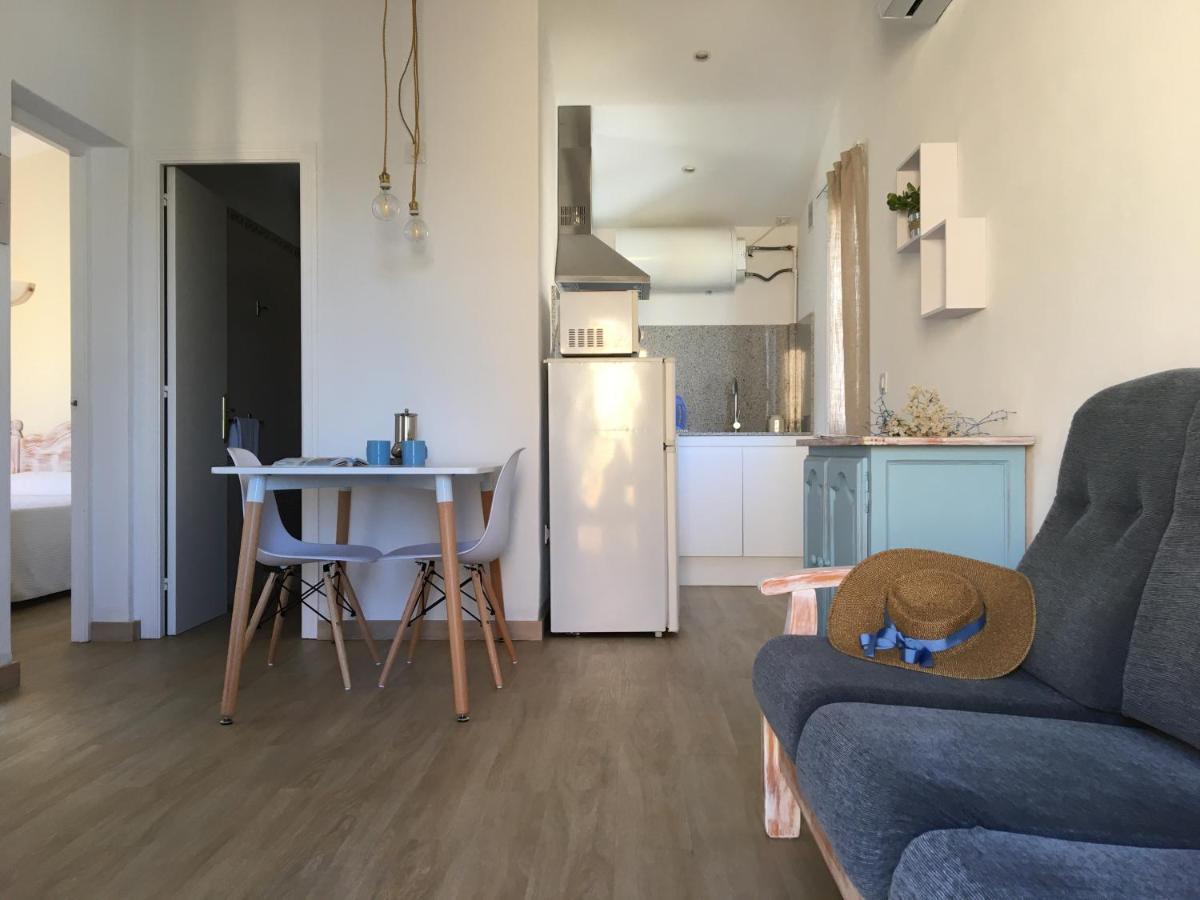 Apartamentos Surest 칼라엔블레인즈 외부 사진