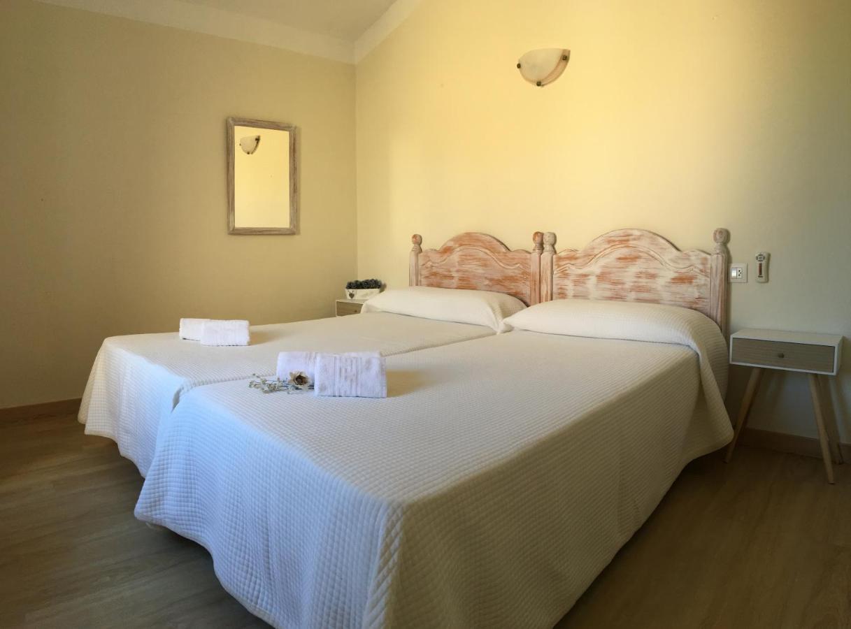 Apartamentos Surest 칼라엔블레인즈 외부 사진
