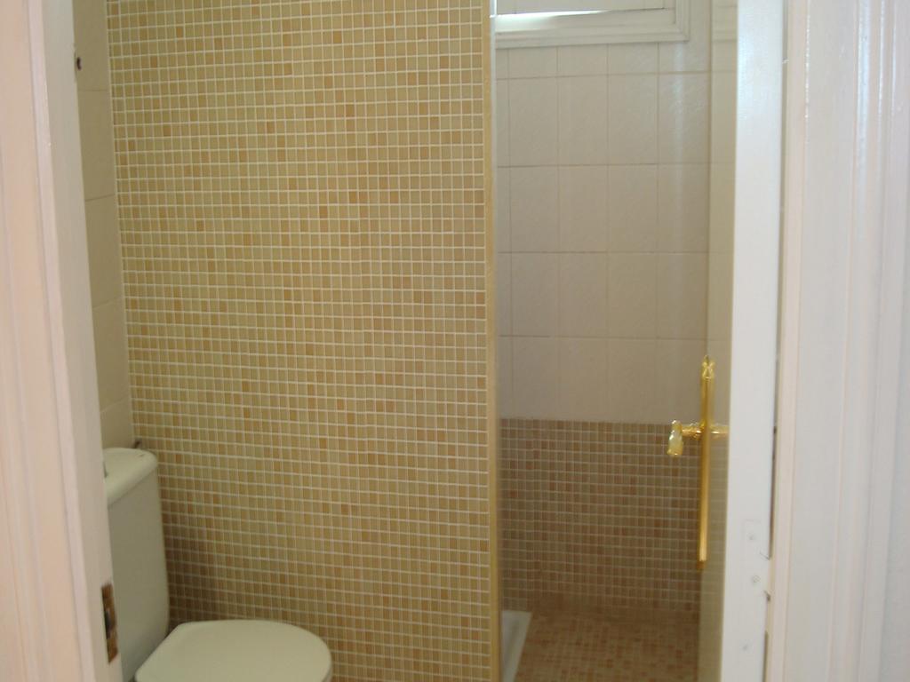 Apartamentos Surest 칼라엔블레인즈 객실 사진