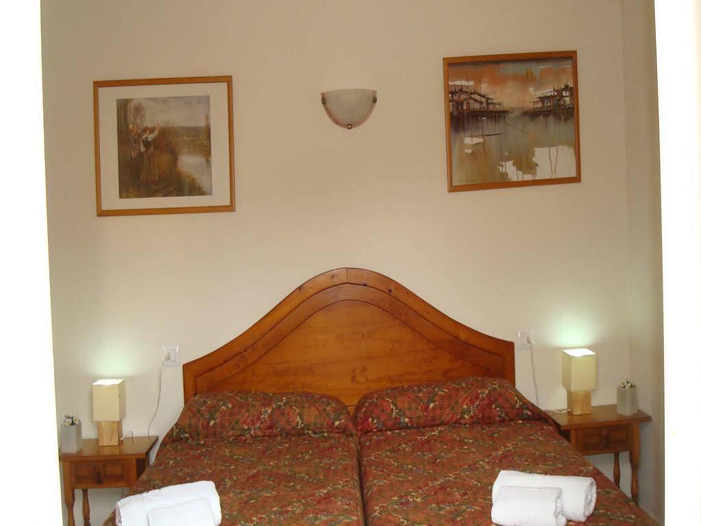 Apartamentos Surest 칼라엔블레인즈 외부 사진